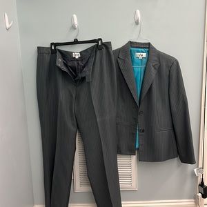 Le Suit Full PantSuit (Jacket and Pants)